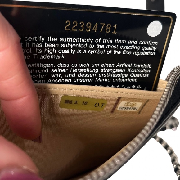 CHANEL CC Logo Zip Wallet on Adjustable Chain - Picture 11 of 11